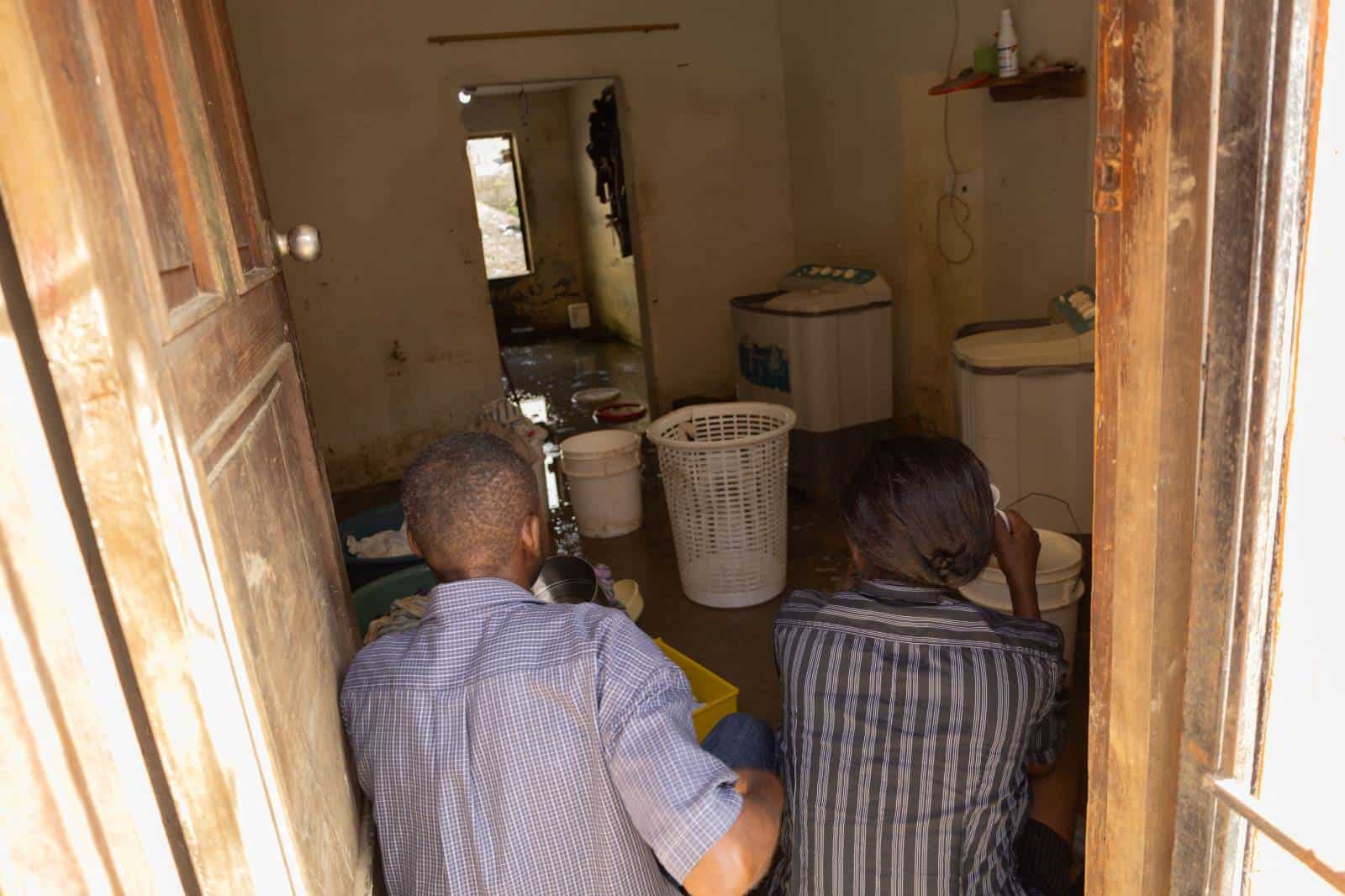 Todavía hay casas con agua dentro, a cinco días de las lluvias. 