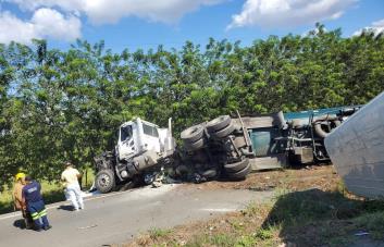 Accidente de tránsito en la autopista Duarte deja 14 personas afectadas