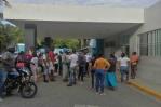 Familia denuncia que hospital lanzó cadáver de su bebe a fosa común sin autorización Familia denuncia que hospital lanzó cadáver de su bebe a fosa común sin autorización