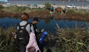 Migrantes de la caravana llegan a la frontera México-EEUU pero afrontan nuevos obstáculos
