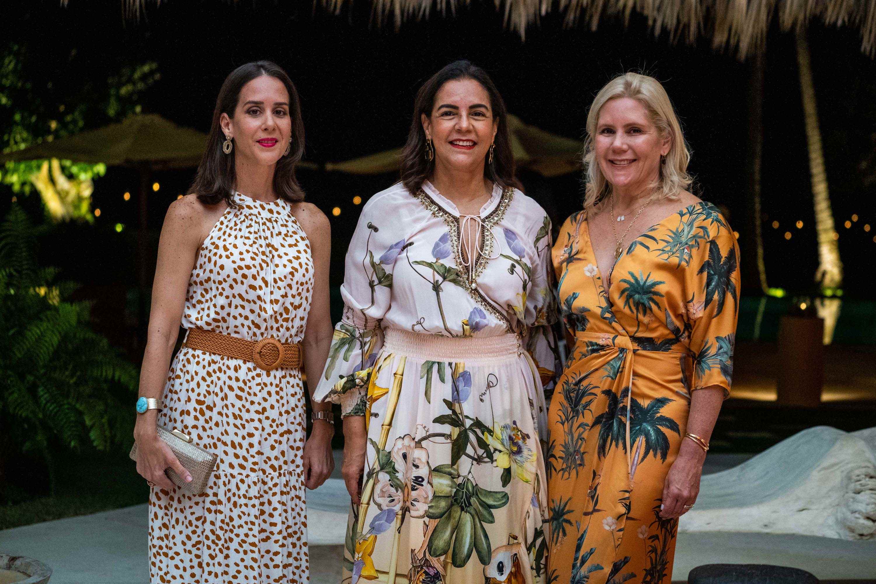 María Sangiovanni, Alexandra Matos de Purcell y Margarita Turull de Zapata.