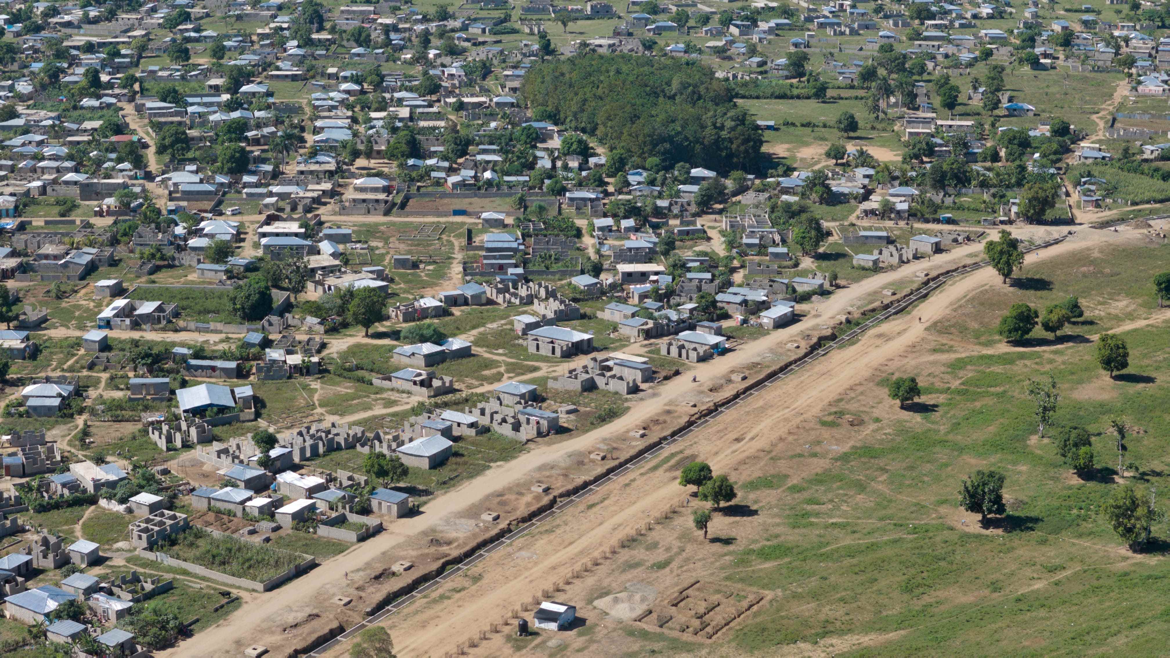 Imágenes aéreas del canal en Juana Méndez.