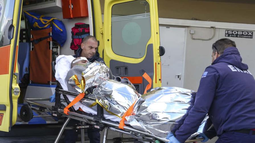 Grecia: 13 desaparecidos al hundirse barco de carga Grecia: 13 desaparecidos al hundirse barco de carga