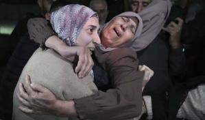 Hamás libera a 17 rehenes más, entre ellos una niña estadounidense de 4 años 