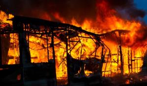 Tres adultos y dos niños mueren en un incendio durante Acción de Gracias en EE.UU.