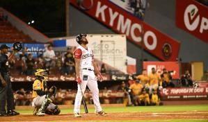 Carlos Peguero apagó con jonrón el ímpetu de las Águilas en SFM