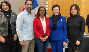 Embajadora Sonia Guzmán participa en Noche Internacional en Academia del FBI en EE.UU.