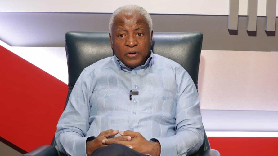 Excónsul haitiano asegura que bandidos llegaron al poder en el gobierno de Martelly Excónsul haitiano asegura que bandidos llegaron al poder en el gobierno de Martelly