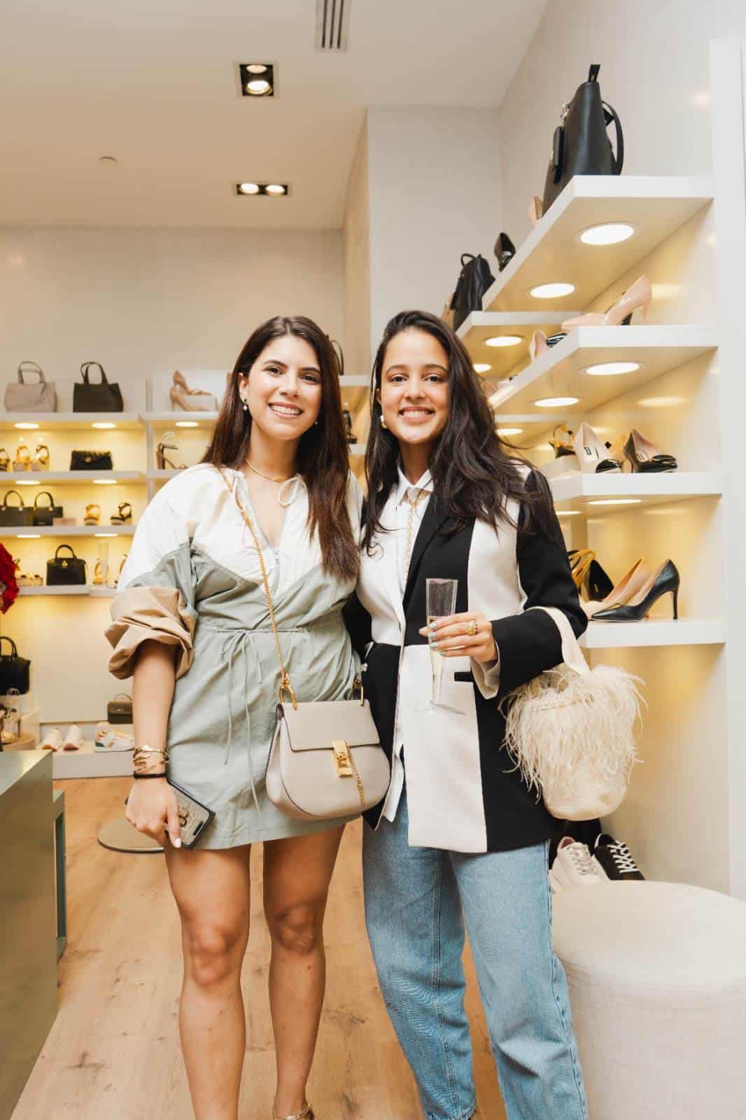 Paloma Rodríguez y Sophia Sanabria.