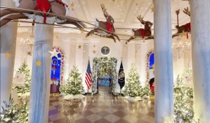 La Casa Blanca se viste de magia y alegría infantil para la Navidad en un año convulso