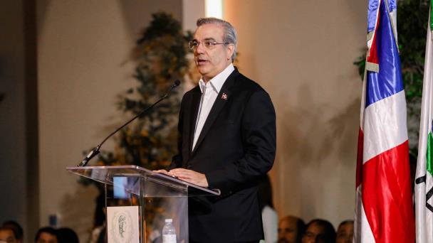 Presidente Abinader reitera no se ha autorizado importación de carnes al país desde Brasil