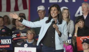 La influyente red política Koch respalda a Nikki Haley en primarias republicanas