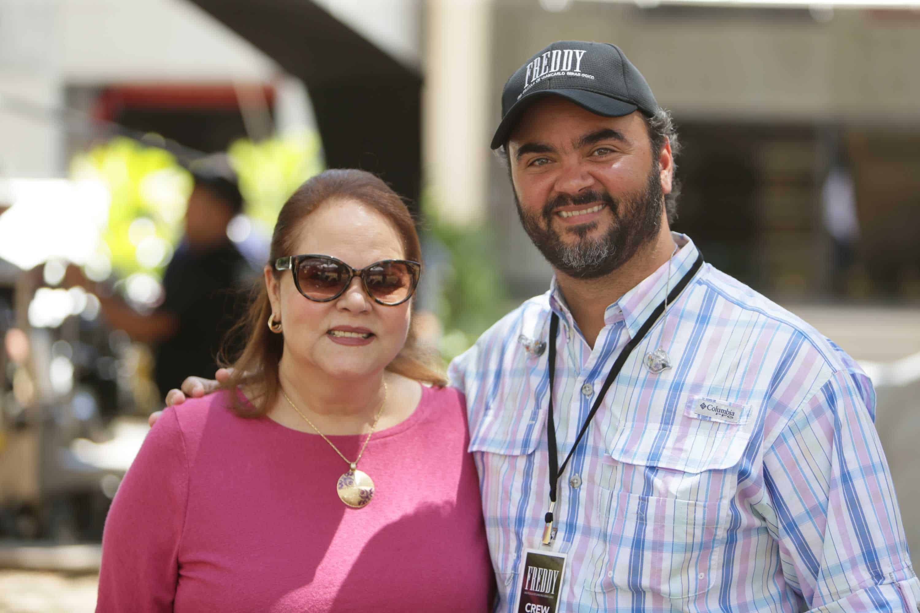 Pilar Beras (fallecida esposa de Freddy Beras Goico)  junto a su hijo Giancarlo Beras-Goico.