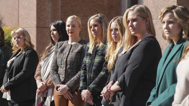Mujeres de Texas que no pudieron abortar pese a riesgos para su salud recurren ante Corte Suprema