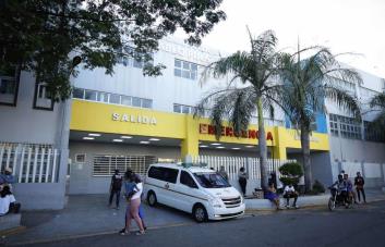 El pintor Manuel Jiménez salió a trabajar y murió por accidente entre patana y autobús en Haina