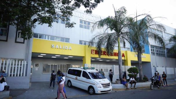 El pintor Manuel Jiménez salió a trabajar y murió por accidente entre patana y autobús en Haina