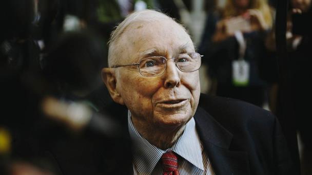 Fallece a los 99 años Charlie Munger, socio empresarial de Warren Buffet