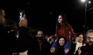 Desbordantes de alegría, los palestinos reciben a los presos liberados por Israel