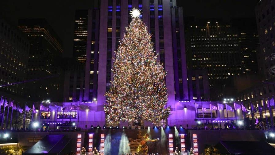 Rockefeller Center prende su icónico árbol de Navidad con Manuel Turizo de invitado