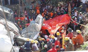 Accidente en Haina: Entre luto e identificación de chofer del autobús