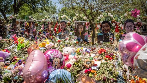 Acusan a una joven boricua de enviar amenazas contra comunidad de Uvalde tras matanza