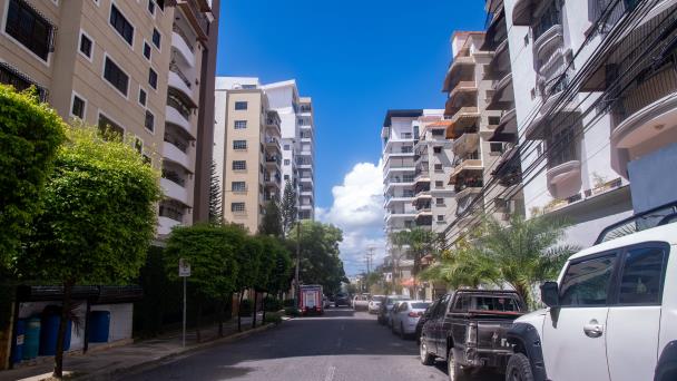 El ritmo de venta de viviendas listas se ralentizó al primer semestre del 2023