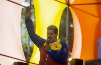 Nicolás Maduro carga contra su homólogo guyanés al cierre de la campaña para el referendo