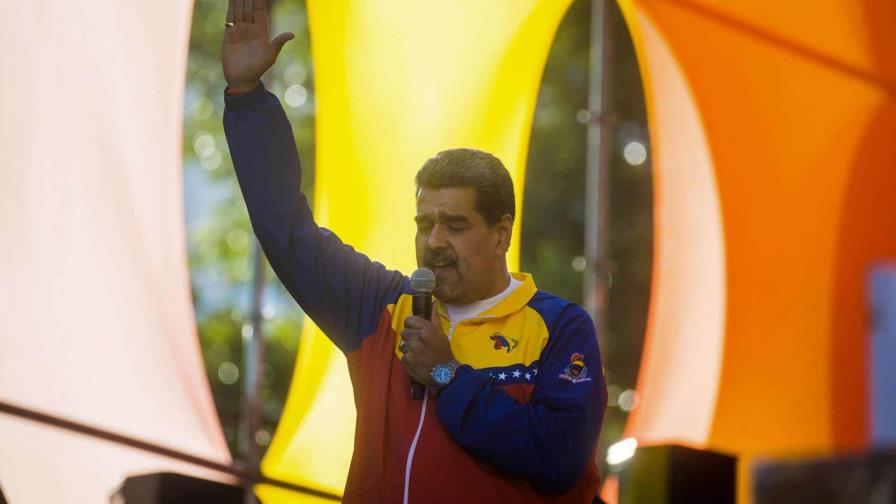 Nicolás Maduro carga contra su homólogo guyanés al cierre de la campaña para el referendo