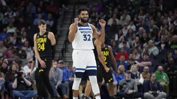 El dominicano Karl Anthony Towns, entre los suplentes en el próximo Juego de Estrellas de la NBA