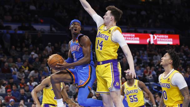 Continúa la semana de altibajos de Lakers; pierden por 133-110 ante el Thunder