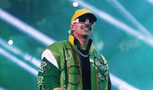 Feid lanza nuevo álbum como regalo navideño para sus fanáticos