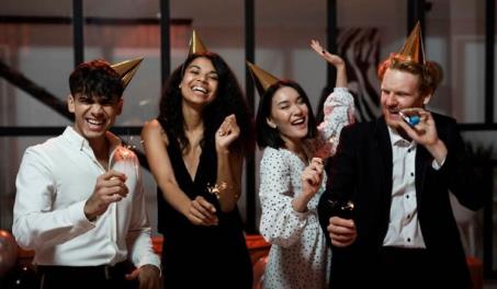 Lo que no deber&iacute;as hacer (jam&aacute;s) en la fiesta de Navidad de la empresa