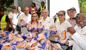 Pollo a RD$150 y otros productos a bajos precios en ferias navideñas del Inespre