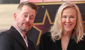 Macaulay Culkin, de Home Alone, recibe su estrella en el Paseo de la Fama de Hollywood