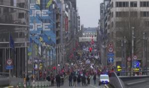 Miles de personas marchan contra el calentamiento global en Bruselas