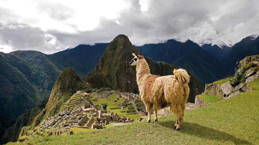 Perú amplía a 5,600 turistas diarios visitas a Machu Picchu