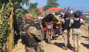 Policías haitianos entran a territorio dominicano en La Vigía de Dajabón y destruyen productos