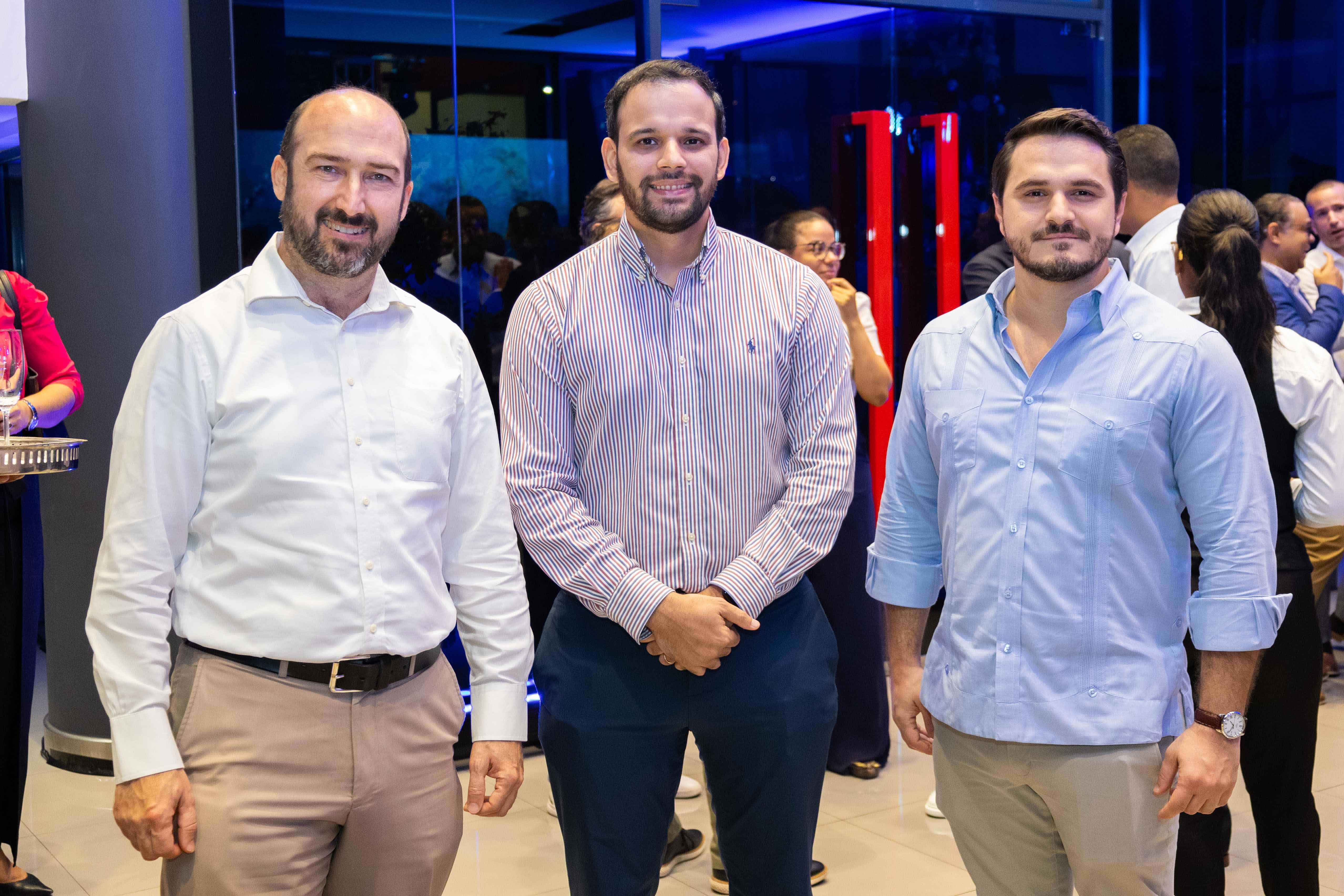 José Muñiz, Aramis Alvarez y Francisco Martínez.