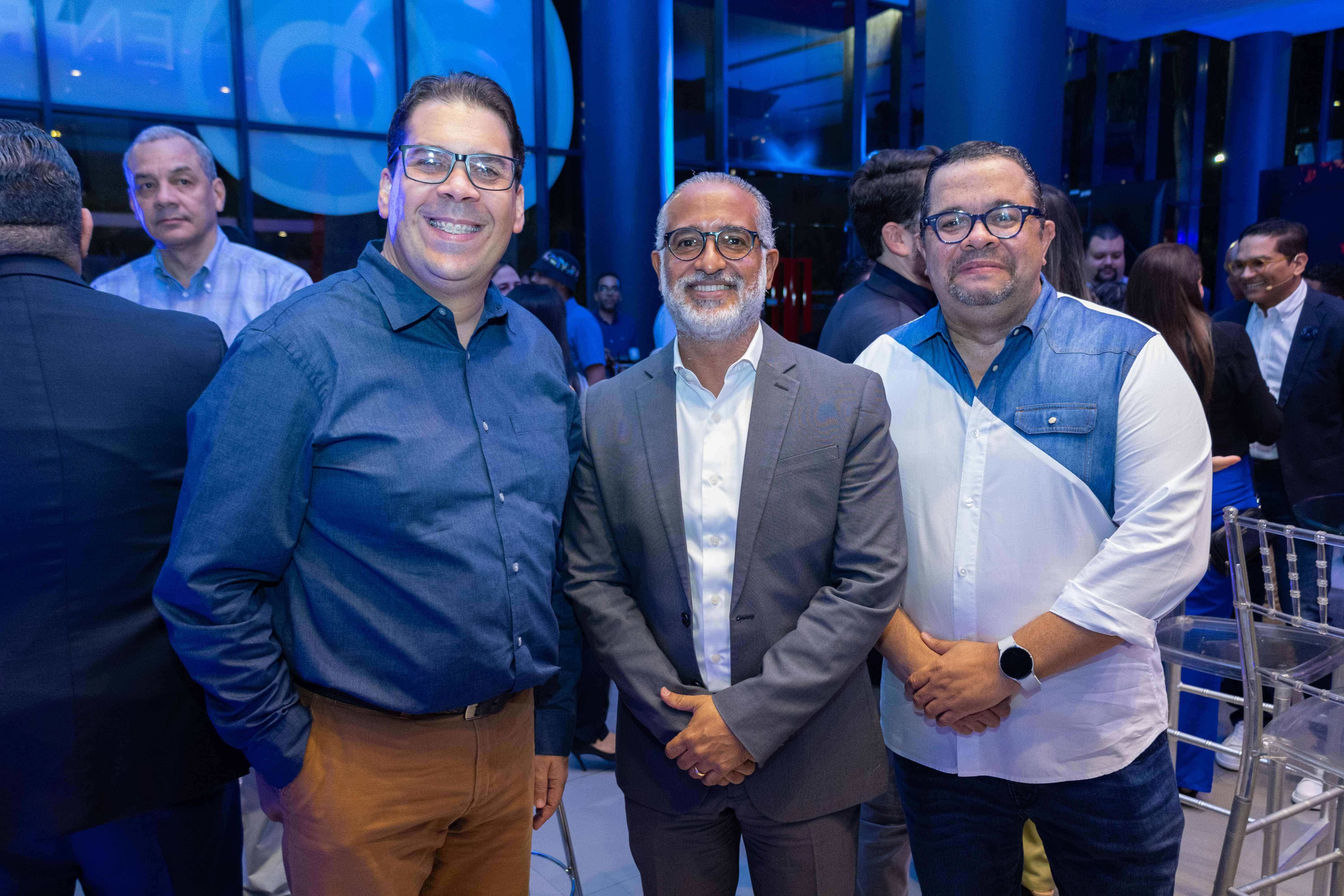 José Luis Ravelo, Otto Justo Kunhardt y Rafael Fernández.