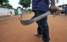 Joven resulta herido de machetazos en la Rotonda de Hato Mayor