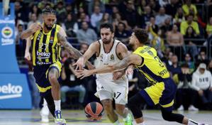 Facundo Campazzo, Tavares y Llull reactivan al Real Madrid, que golpea primero al Barça