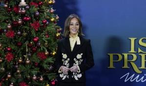 Isabel Preysler asegura estar rodeada de amor en la presentación de su especial navideño