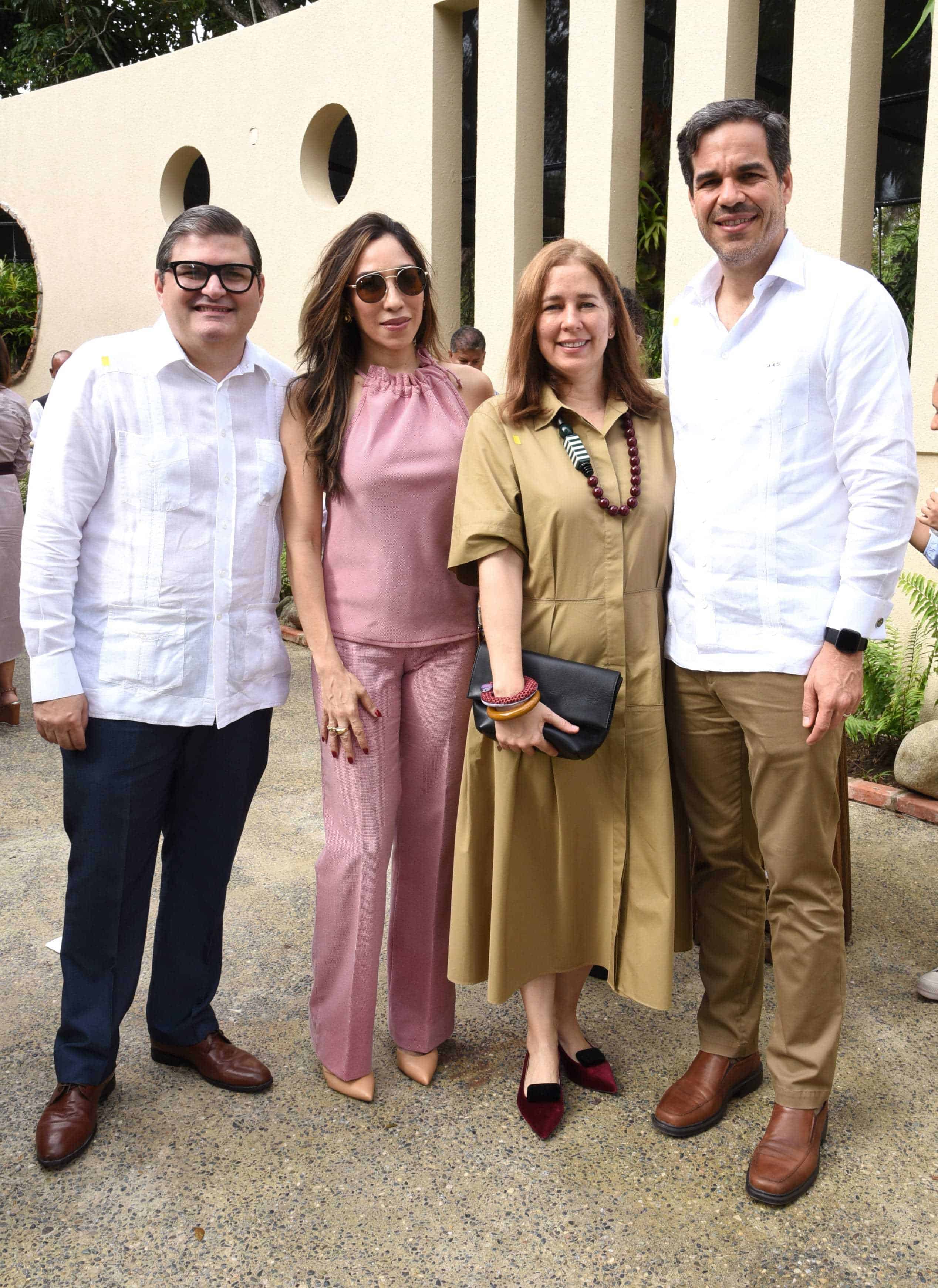 Manuel José Tarrazo, Rocio Aguayo, Pilar de Aguayo y Jorge Aguayo.