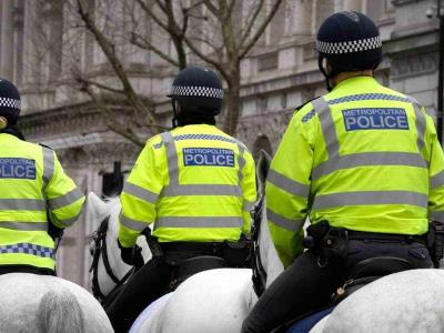 Al menos un muerto y dos heridos tras un tiroteo en Londres