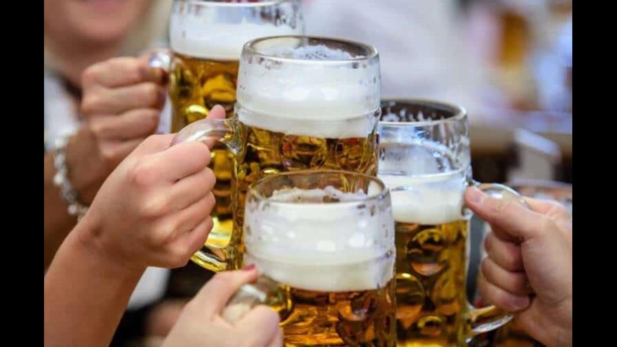 OMS recomienda a Estados un aumento en los impuestos al alcohol y las bebidas azucaradas