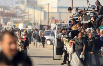 Los palestinos atrapados en Gaza: huir a toda costa, pero ¿a dónde?