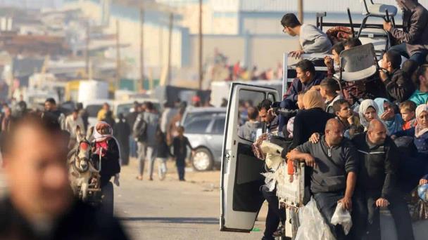 Los palestinos atrapados en Gaza: huir a toda costa, pero ¿a dónde?