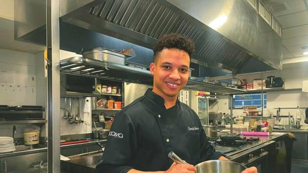 Ronald Cabrera, de fregaplatos a chef premiado