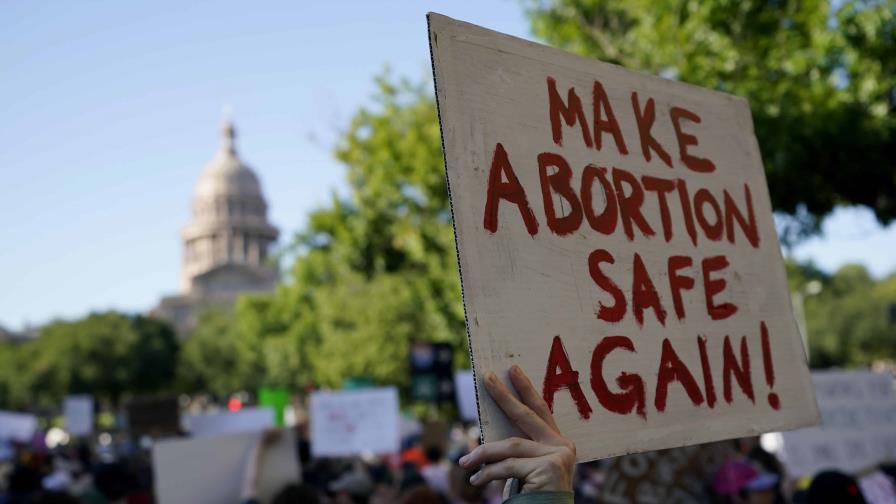 Mujer embarazada cuyo feto tiene defecto fatal pide a tribunal permiso para abortar en Texas