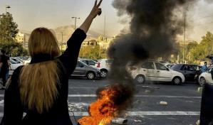 C&oacute;mo las autoridades iran&iacute;es utilizan la violaci&oacute;n y la violencia sexual para aplastar las protestas